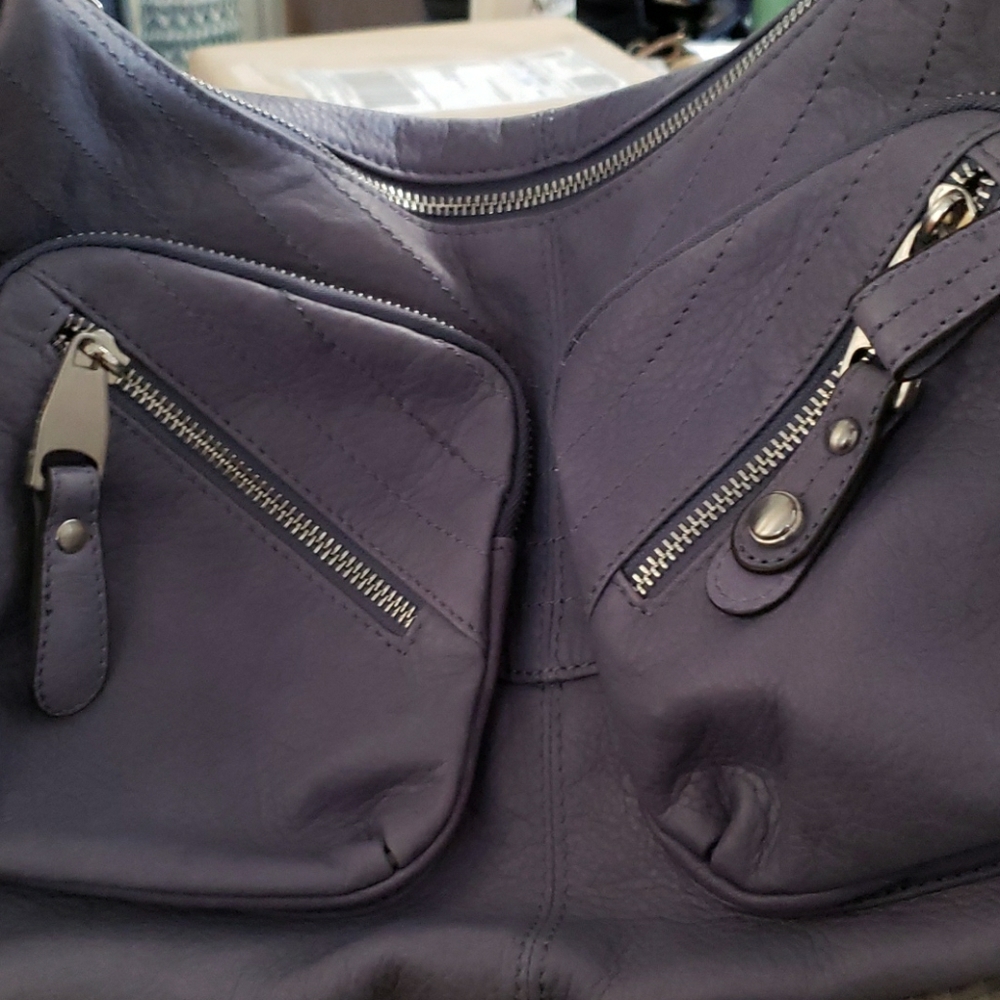 B MAKOWSKY SHOULDER BAG